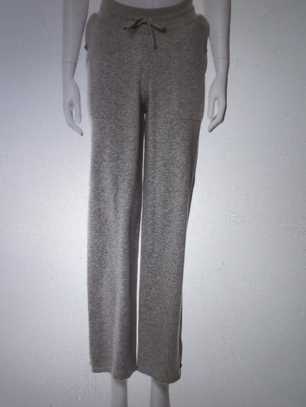 CHANEL CASHMERE Track Suit - Picture 7 of 12